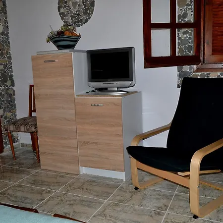 Beach Studio *